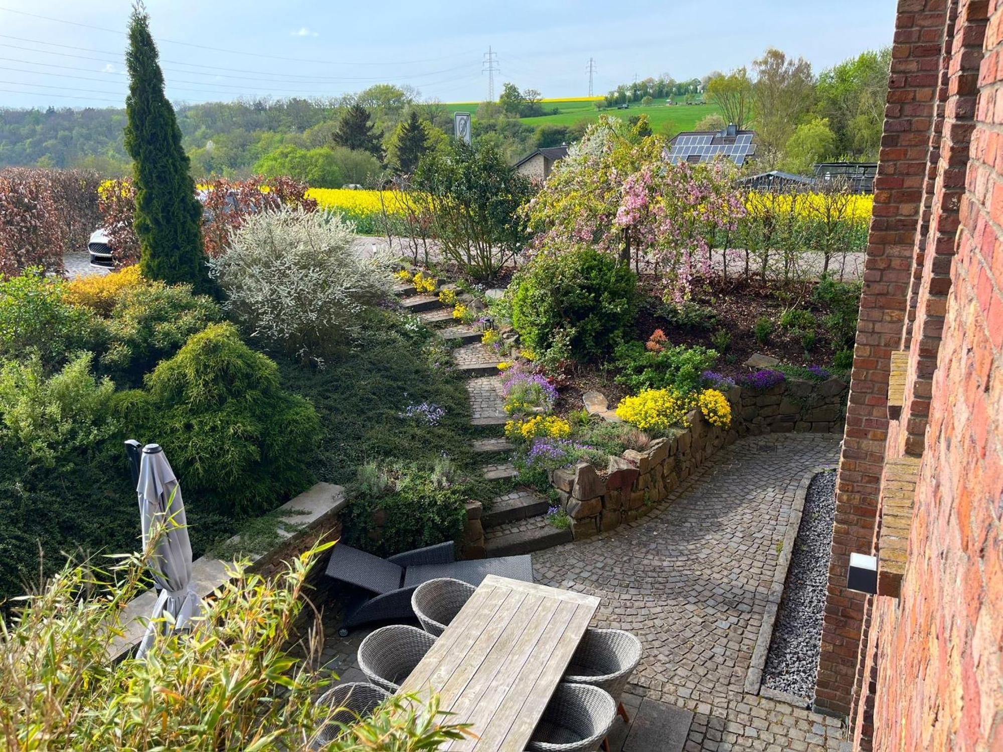 Attraktive Wohnung-Elztalidyll-zwischen Mosel,Nürburgring und Burg Eltz Kollig Exterior foto